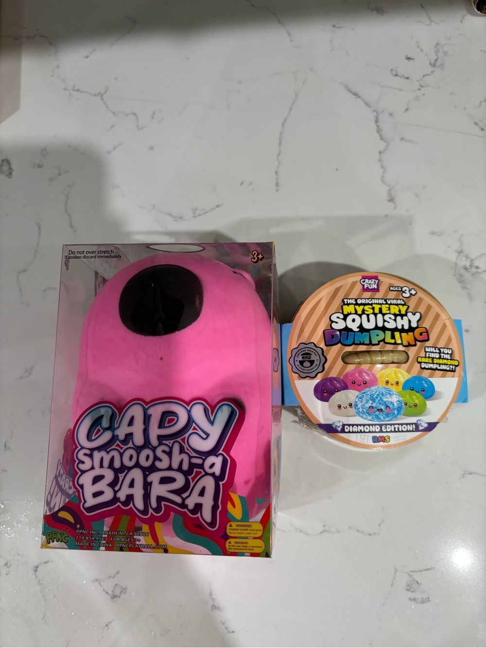 Capybara squishy and authentic dumpling bundle - Picture 3 of 6